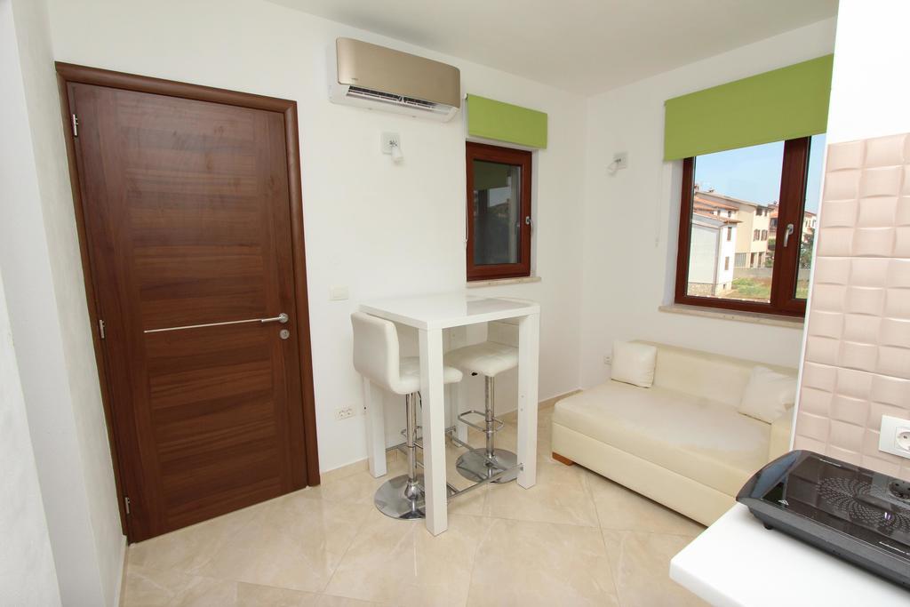 Apartments Horizont Ровинь Экстерьер фото